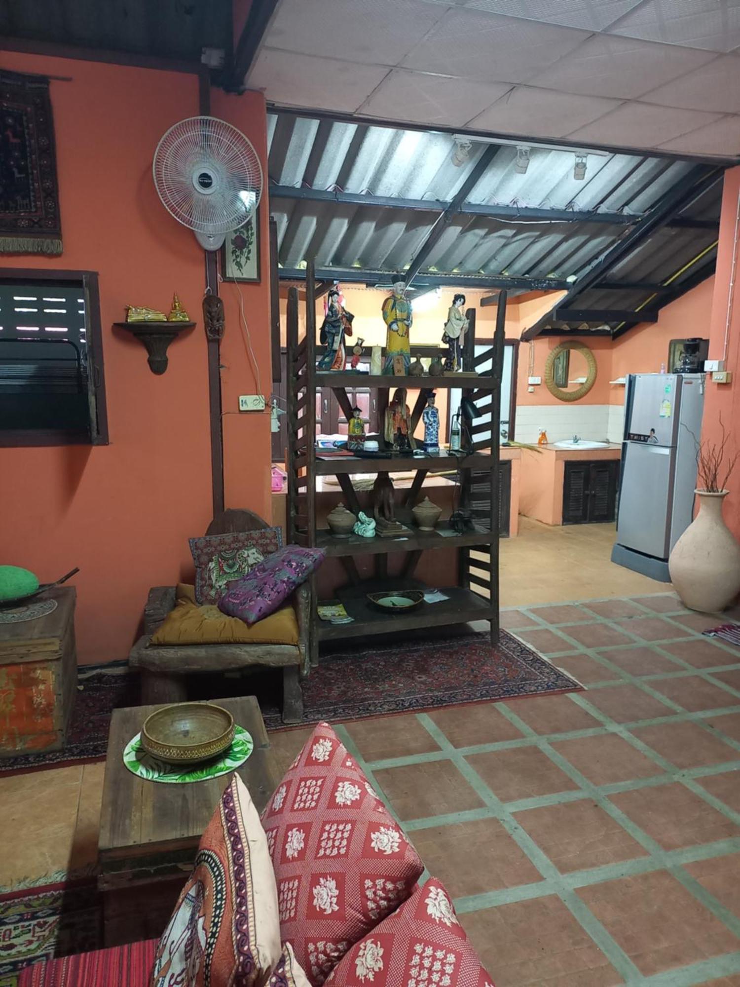 Teak House Chiang Mai — Photos 1